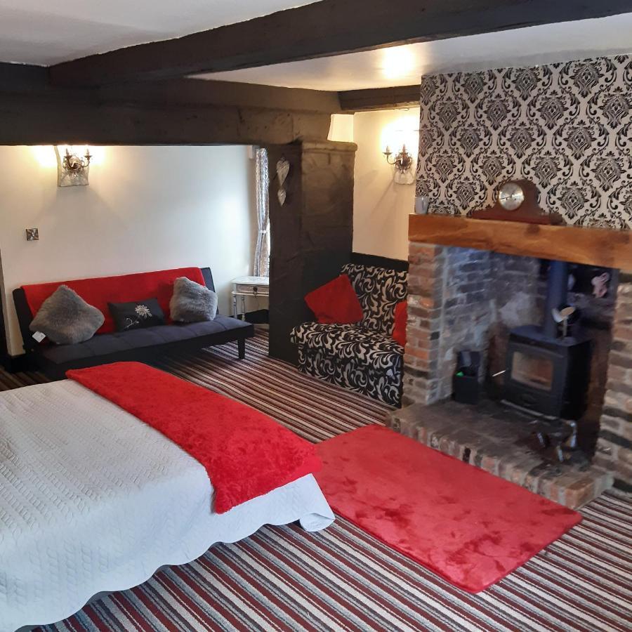 The Saracens Head Old Lounge Apartment Skegness Bagian luar foto