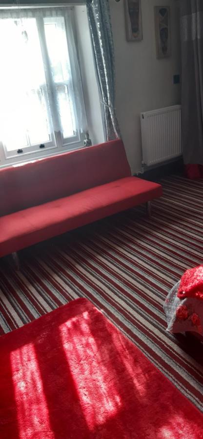 The Saracens Head Old Lounge Apartment Skegness Bagian luar foto
